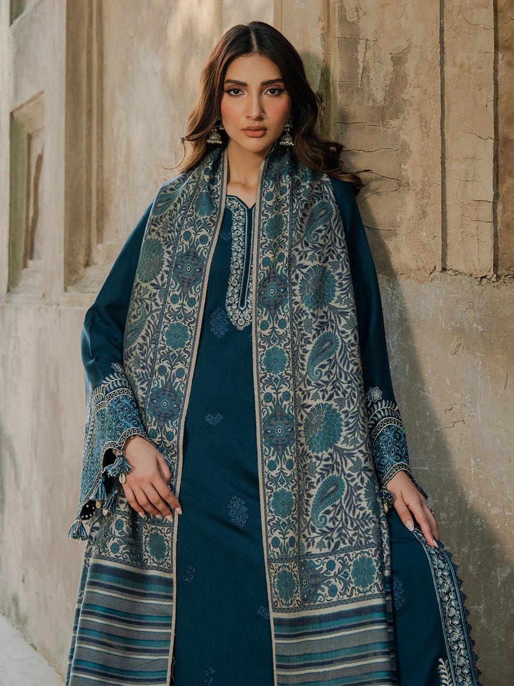 Lawn 3PC Embroidered Suit H-6142